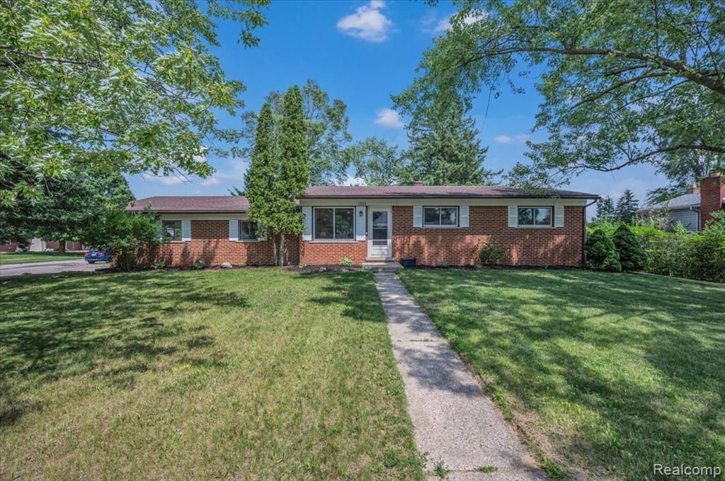 1323 Foreland Drive, Oxford Township, MI 48371 Main Photo