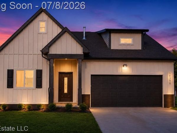 34390 Maynard Street, Clinton Twp, MI 48035