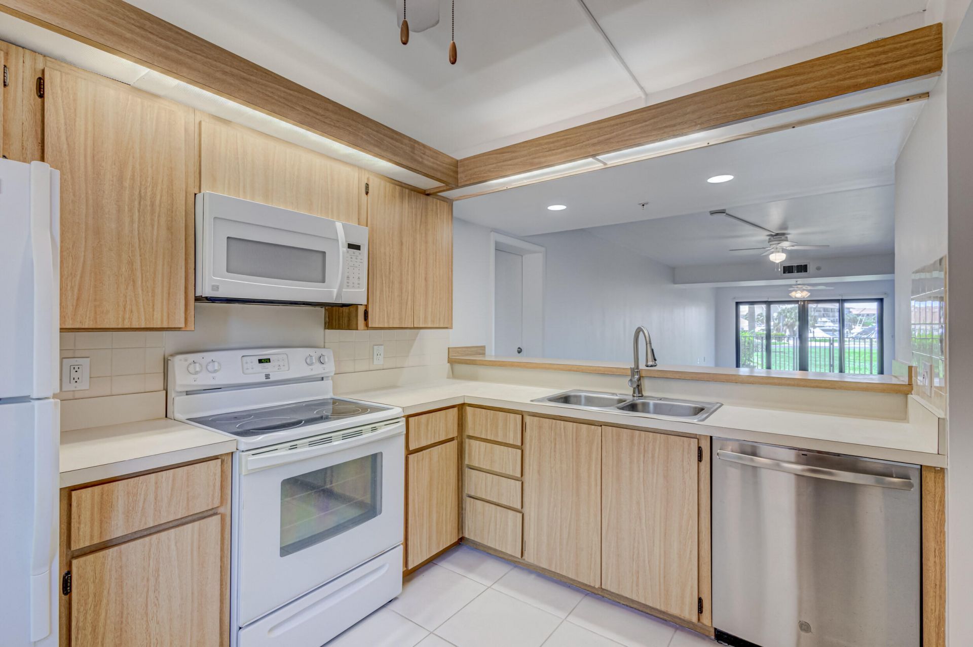 901 Seafarer Circle, Unit 104, Jupiter, FL 33477 Photo