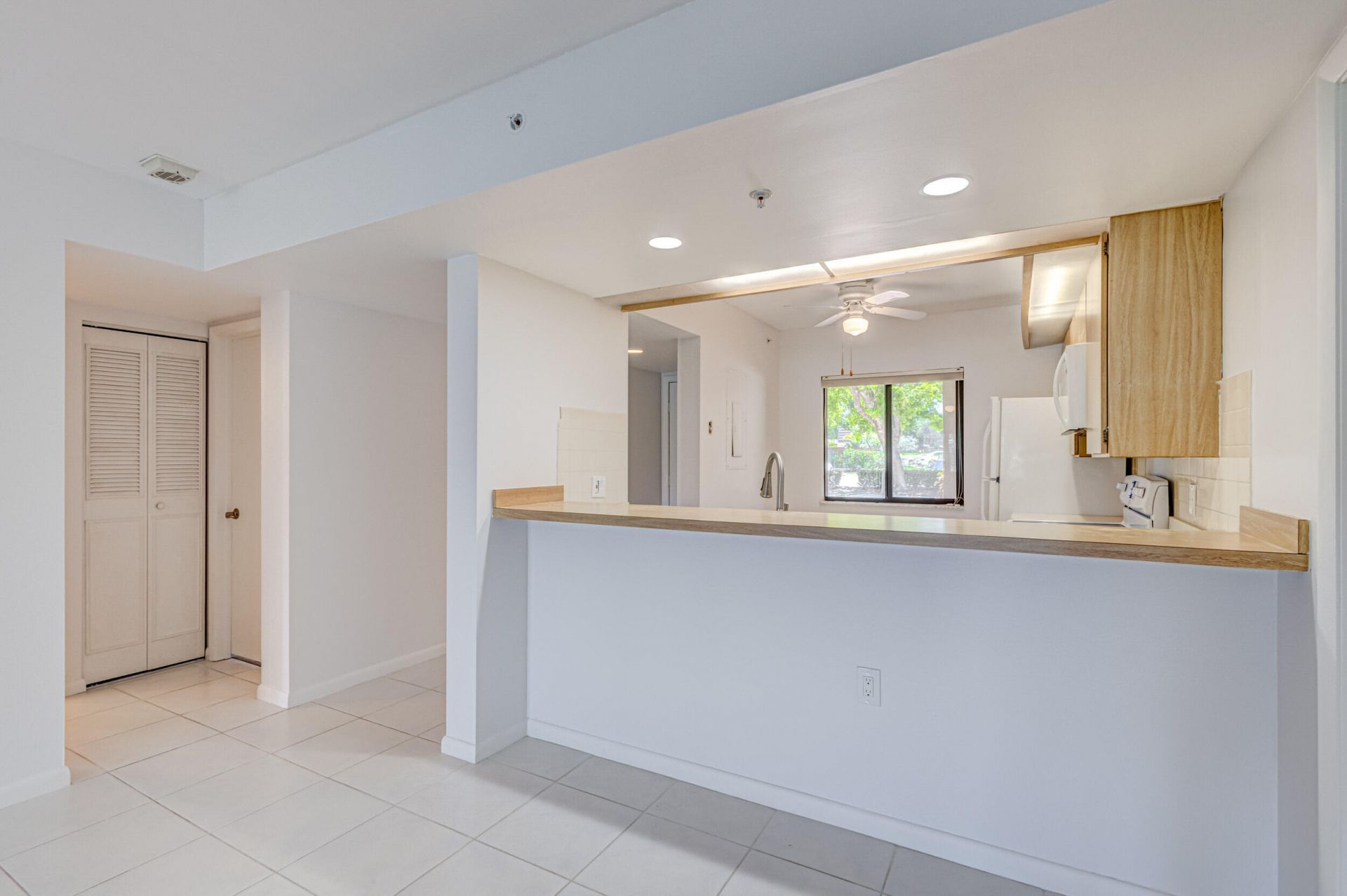 901 Seafarer Circle, Unit 104, Jupiter, FL 33477 Photo