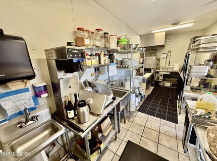 870 S Broad Street, Battle Mountain, NV 89820 Photo