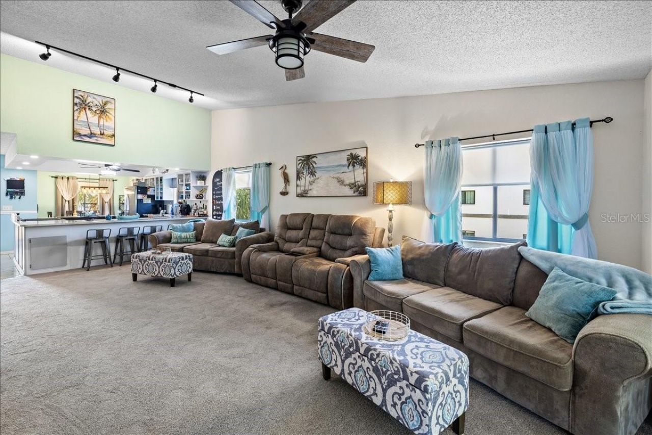 6653 River Run Boulevard, Unit 6653, Weeki Wachee, FL 34607 Photo