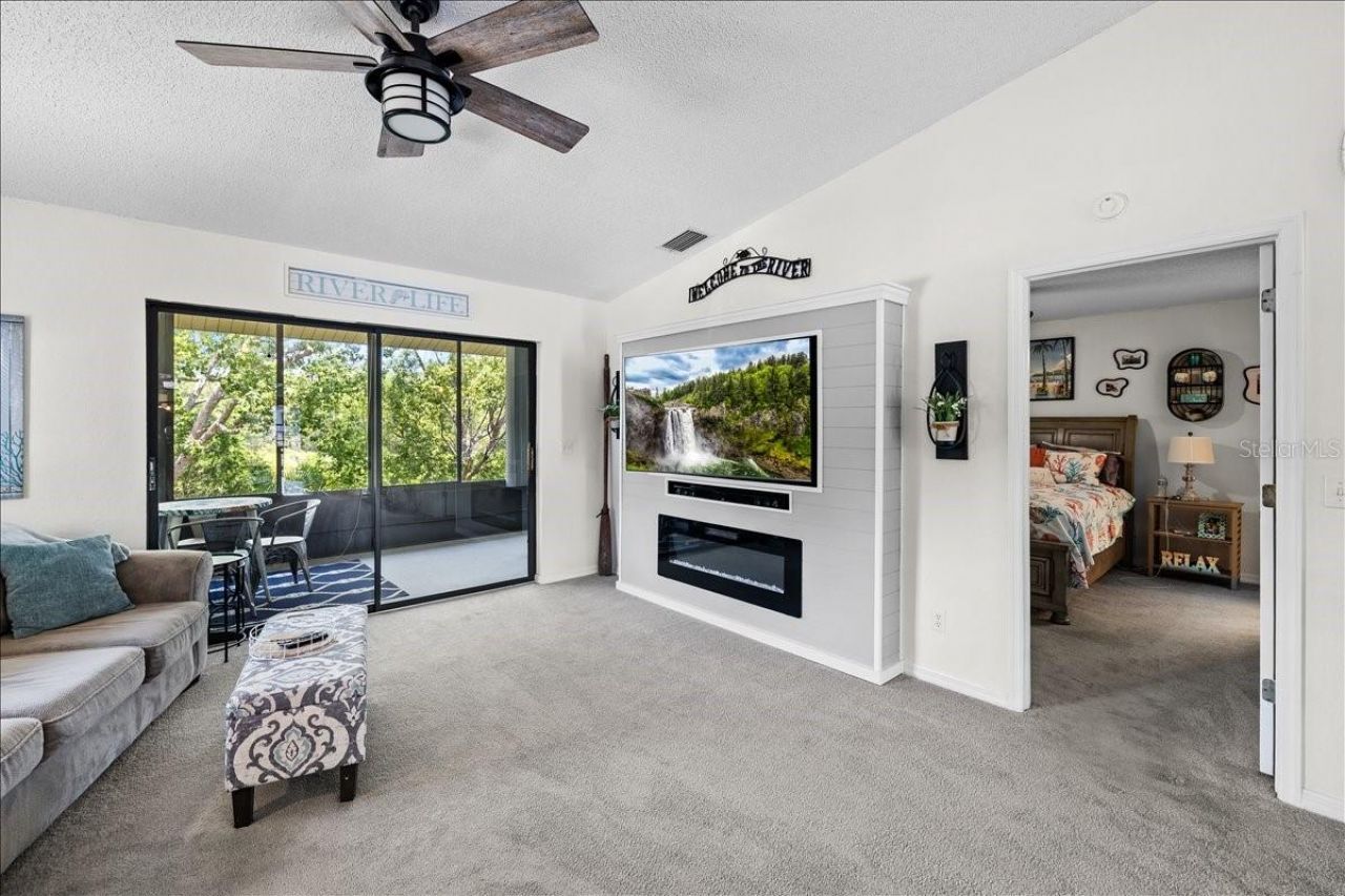 6653 River Run Boulevard, Unit 6653, Weeki Wachee, FL 34607 Photo