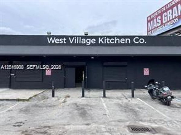2735 NW 54th St , Miami, FL 33142
