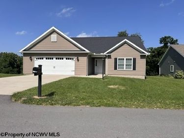 111 Charolais Circle, Fairmont, WV 26554