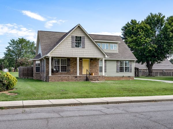 602 7th St , Lawrenceburg, TN 38464