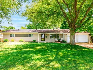 28731 Elbamar Drive, Grosse Ile Twp, MI 48138