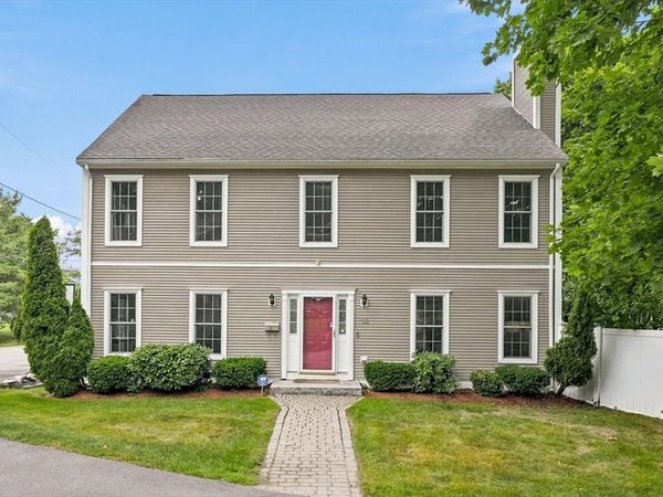 18 Rosegate Rd, Needham, MA 02494