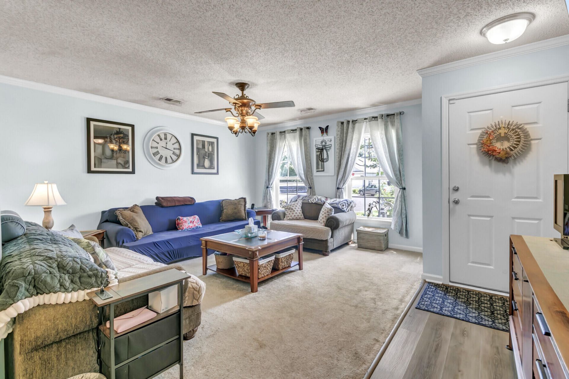 1202 Catbird Court Photo 10