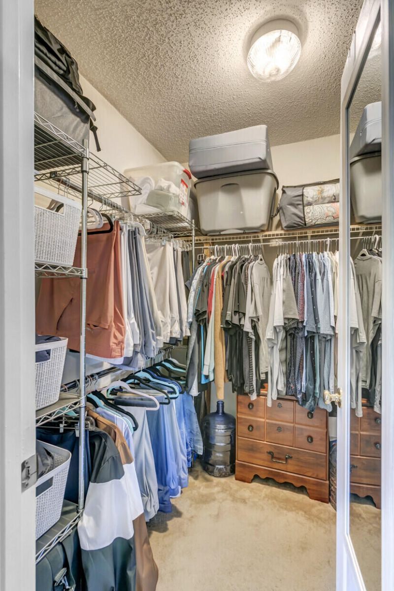 1202 Catbird Court Photo 15