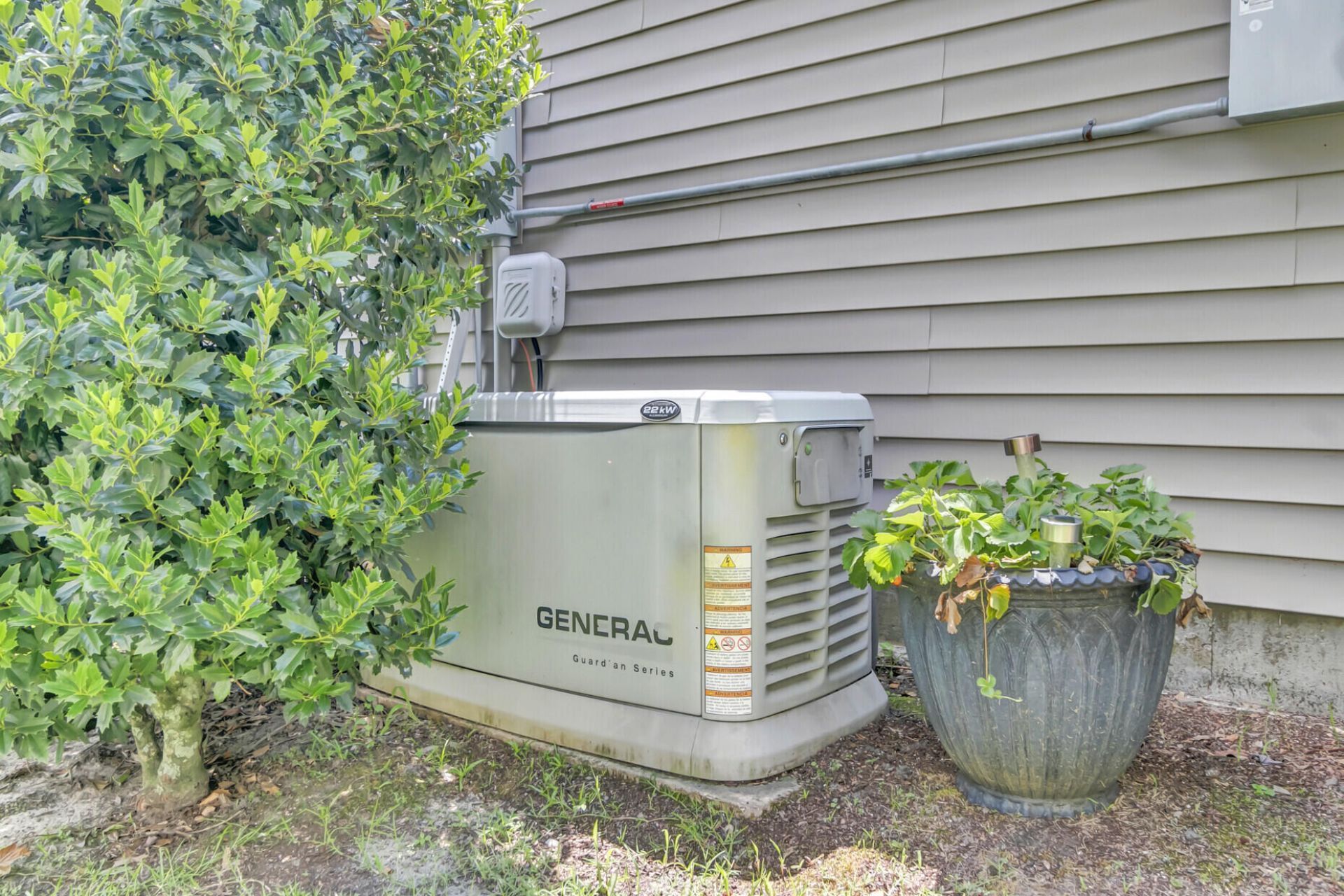1202 Catbird Court Photo 21