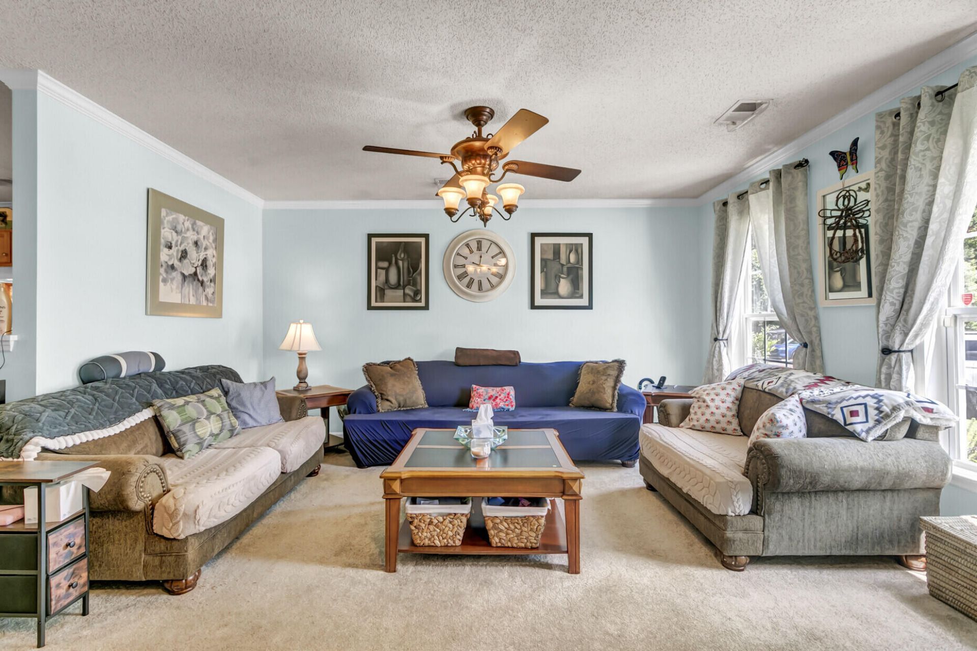 1202 Catbird Court Photo 4