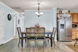 1202 Catbird Court photo 4