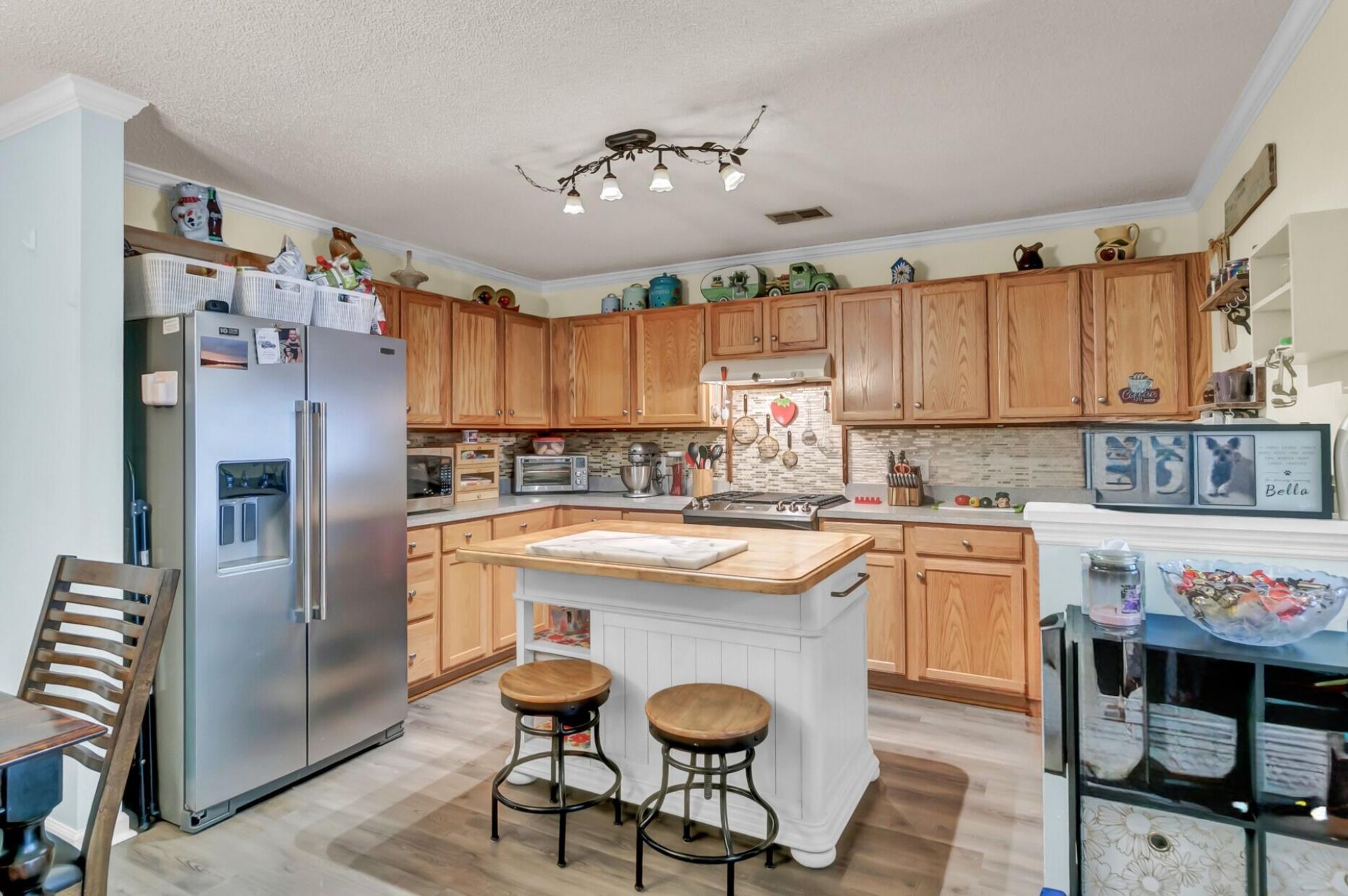 1202 Catbird Court Photo 7