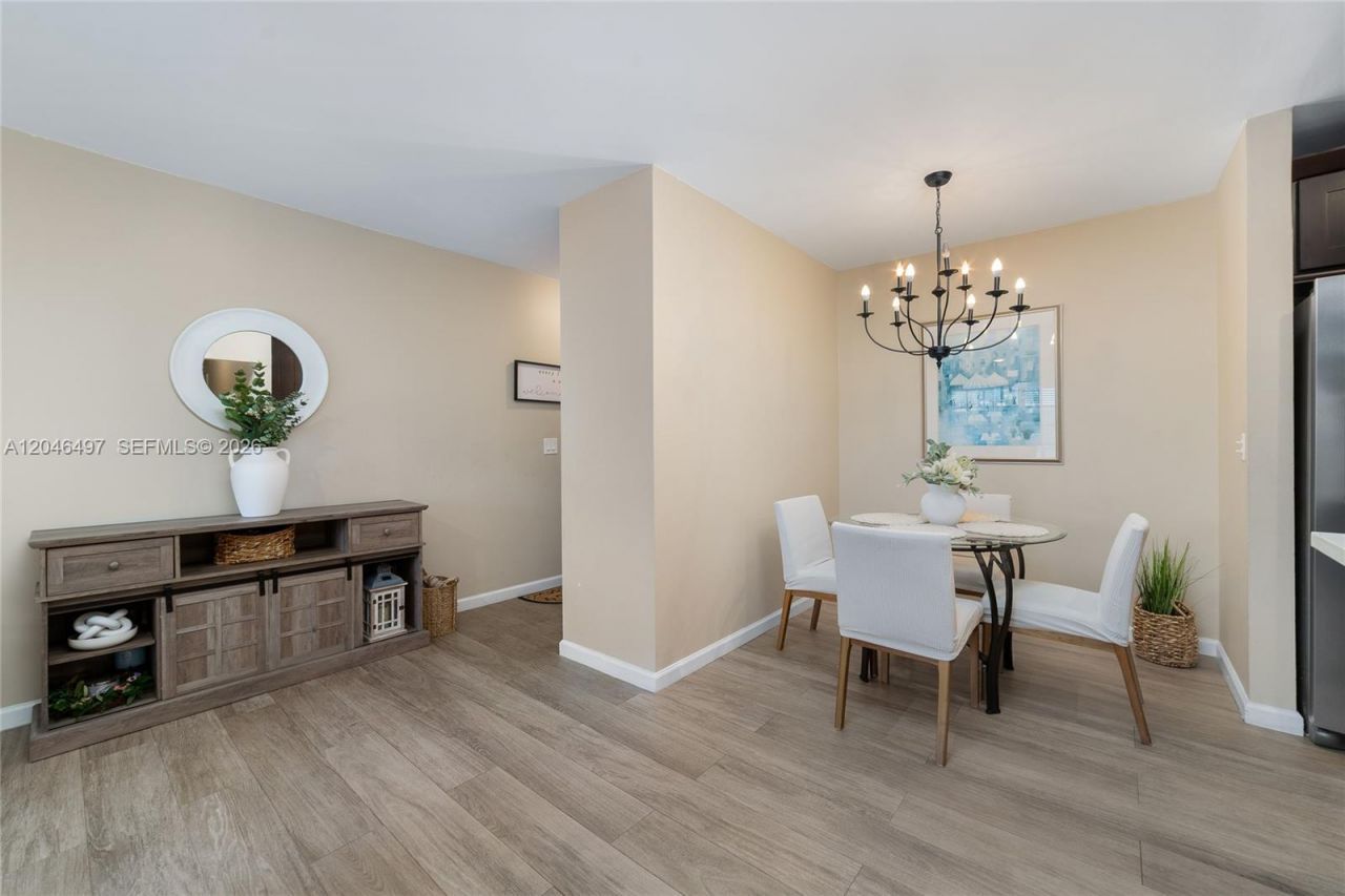 2201 NE 66th St, Unit 1323, Fort Lauderdale, FL 33308 Photo