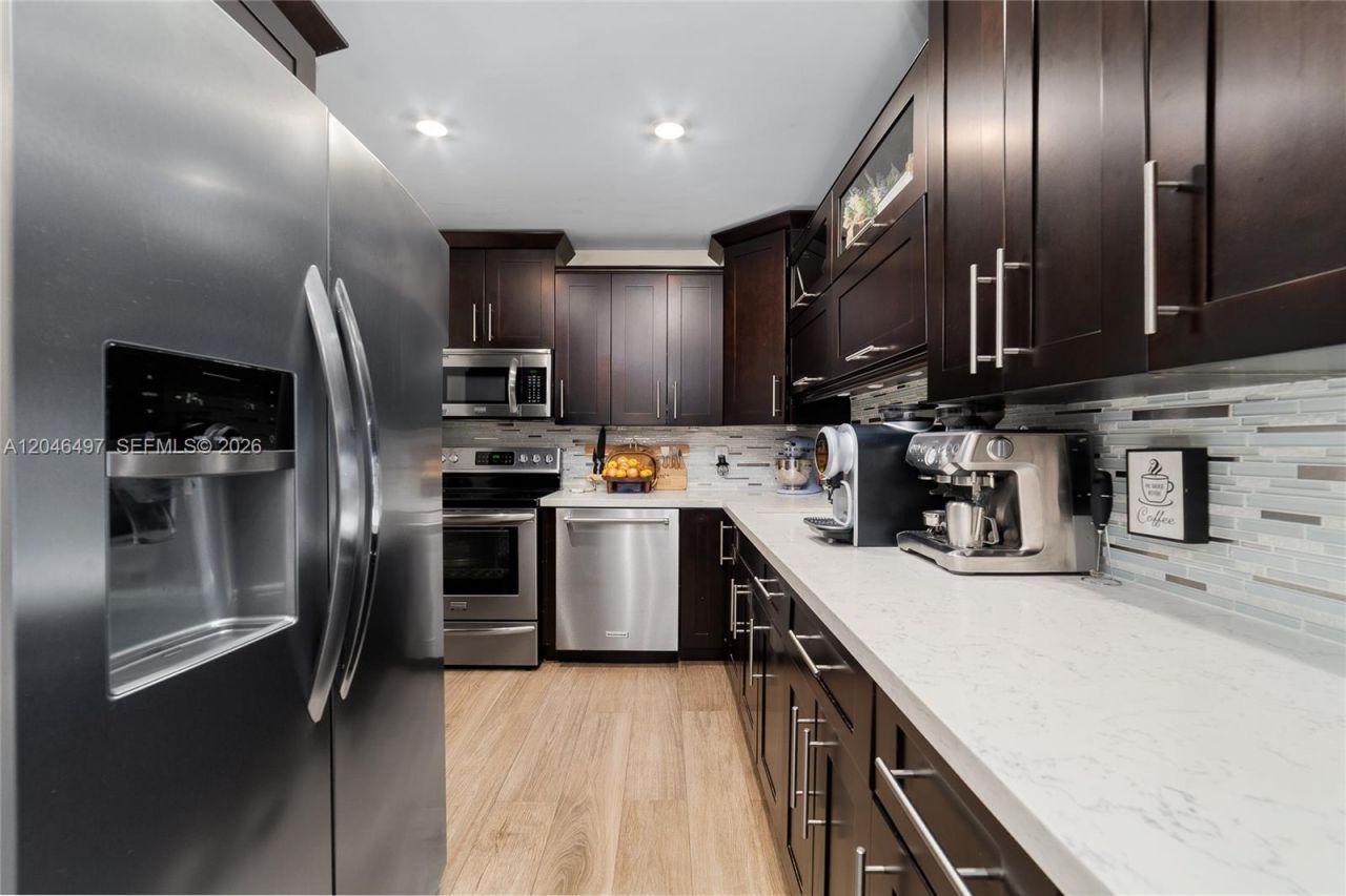 2201 NE 66th St, Unit 1323, Fort Lauderdale, FL 33308 Photo