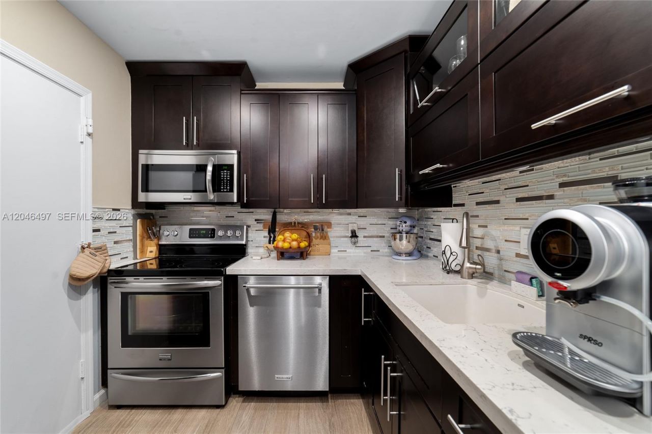 2201 NE 66th St, Unit 1323, Fort Lauderdale, FL 33308 Photo