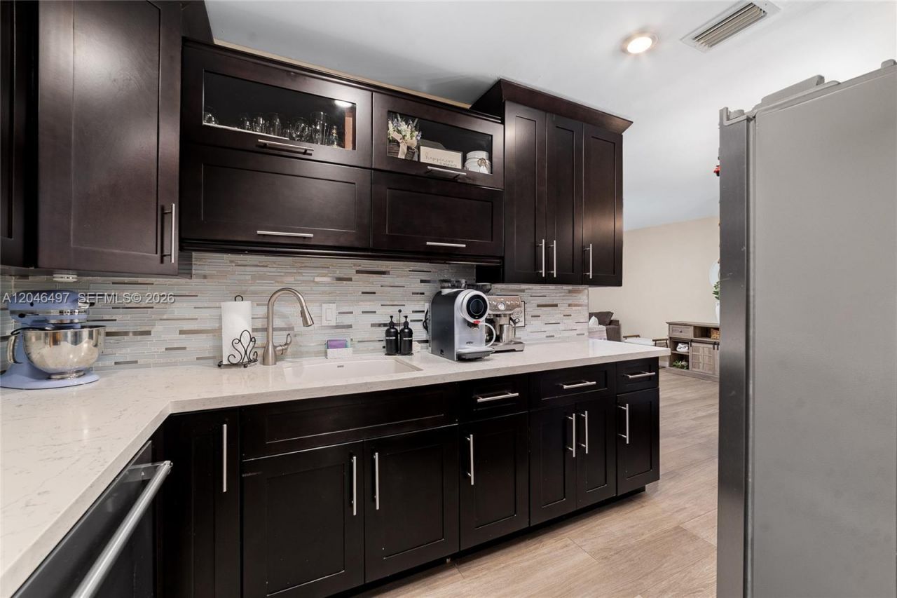 2201 NE 66th St, Unit 1323, Fort Lauderdale, FL 33308 Photo