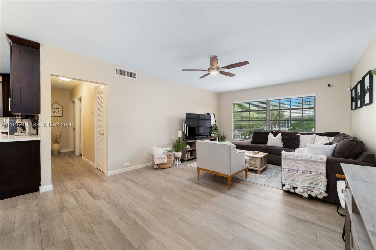 2201 NE 66th St, Unit 1323, Fort Lauderdale, FL 33308 Photo