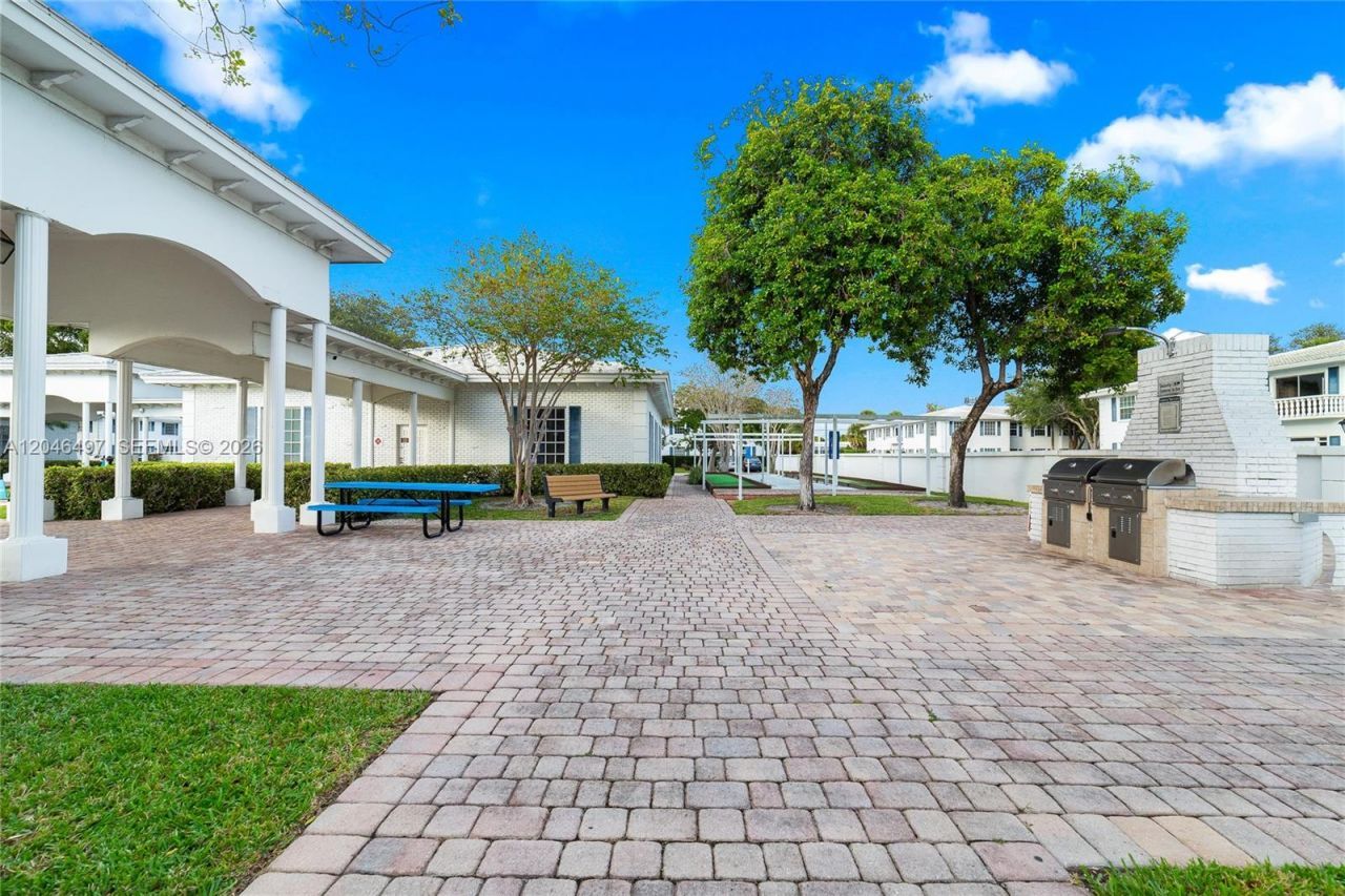 2201 NE 66th St, Unit 1323, Fort Lauderdale, FL 33308 Photo
