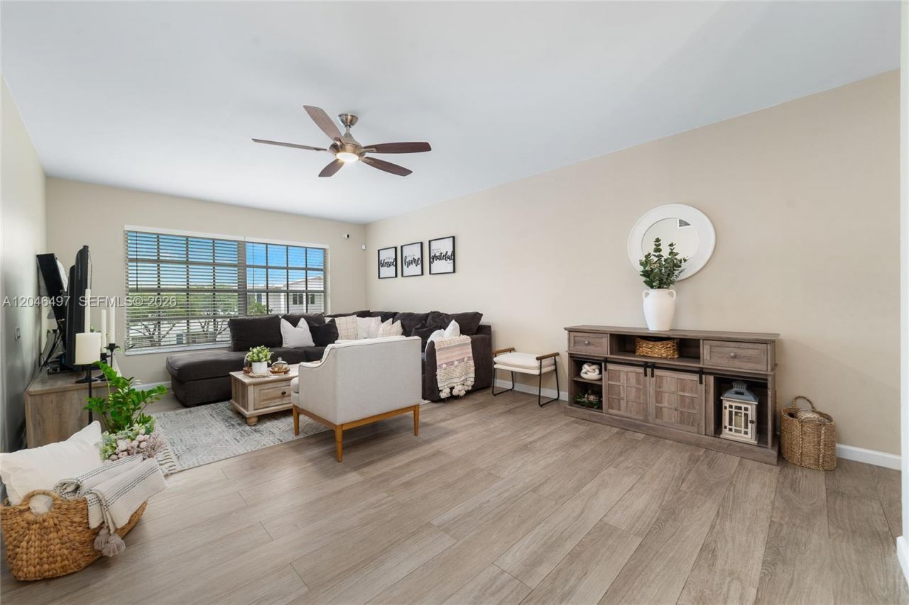 2201 NE 66th St, Unit 1323, Fort Lauderdale, FL 33308 Photo