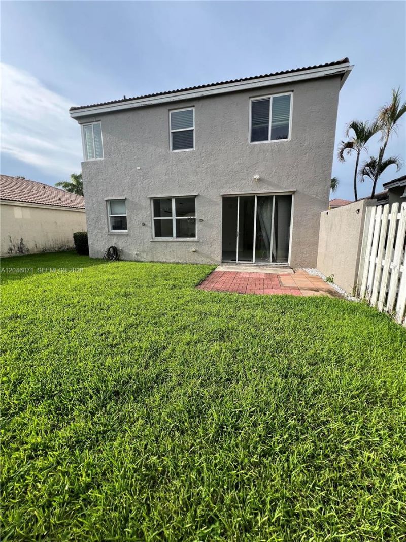 15760 NW 16th Ct, Unit 15760, Pembroke Pines, FL 33028 Photo