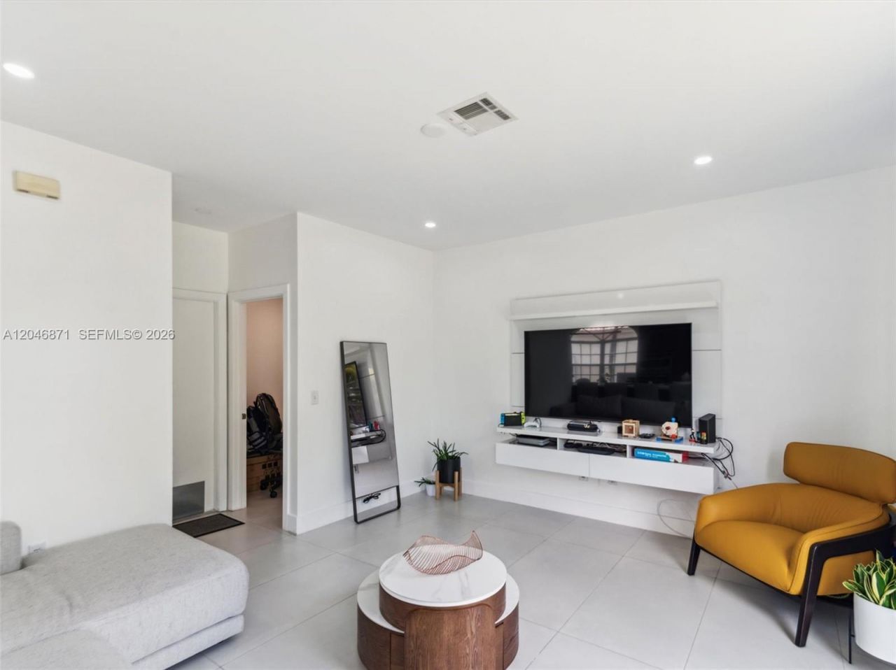 15760 NW 16th Ct, Unit 15760, Pembroke Pines, FL 33028 Photo