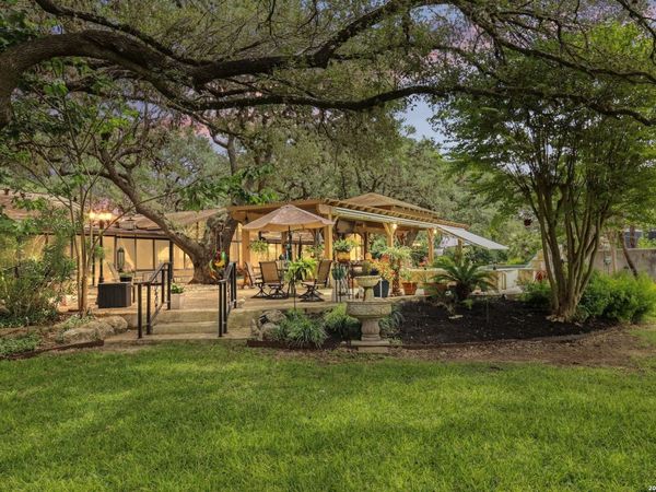 9477 WINDWOOD DR, Boerne, TX 78006