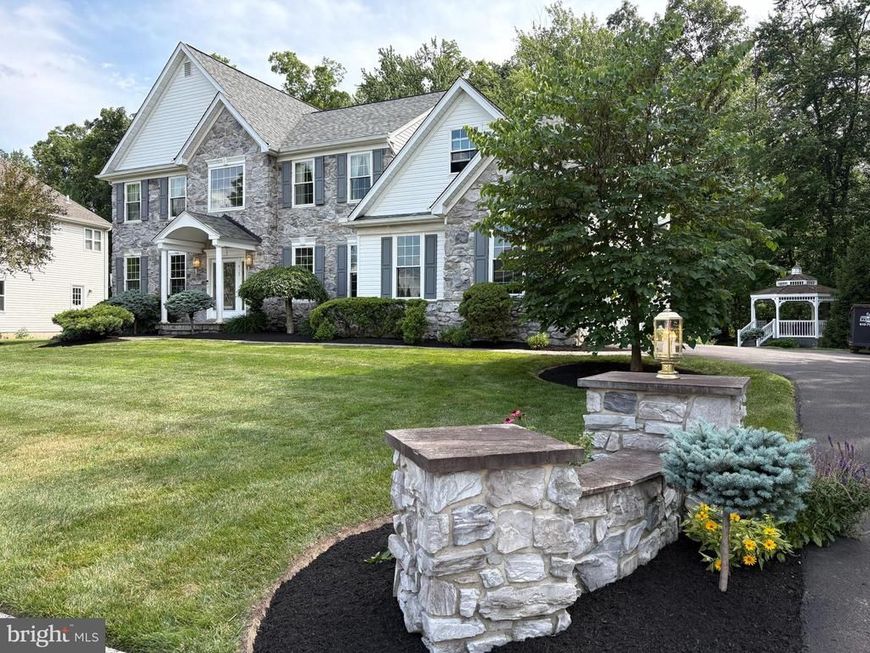 412 Parkview Circle, Warrington, PA 18976 Main Photo