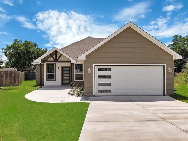 5115 Waterbury Court, Granbury, TX 76048