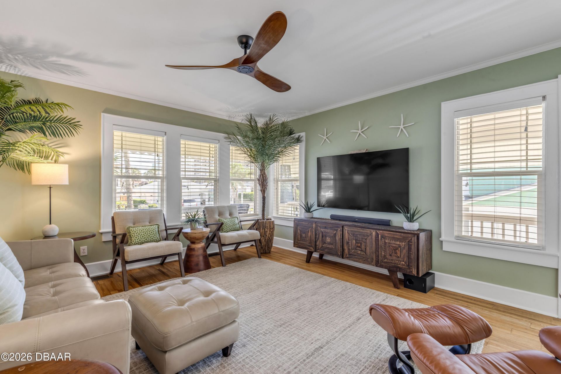 315 Due East Street, New Smyrna Beach, FL 32169 Photo