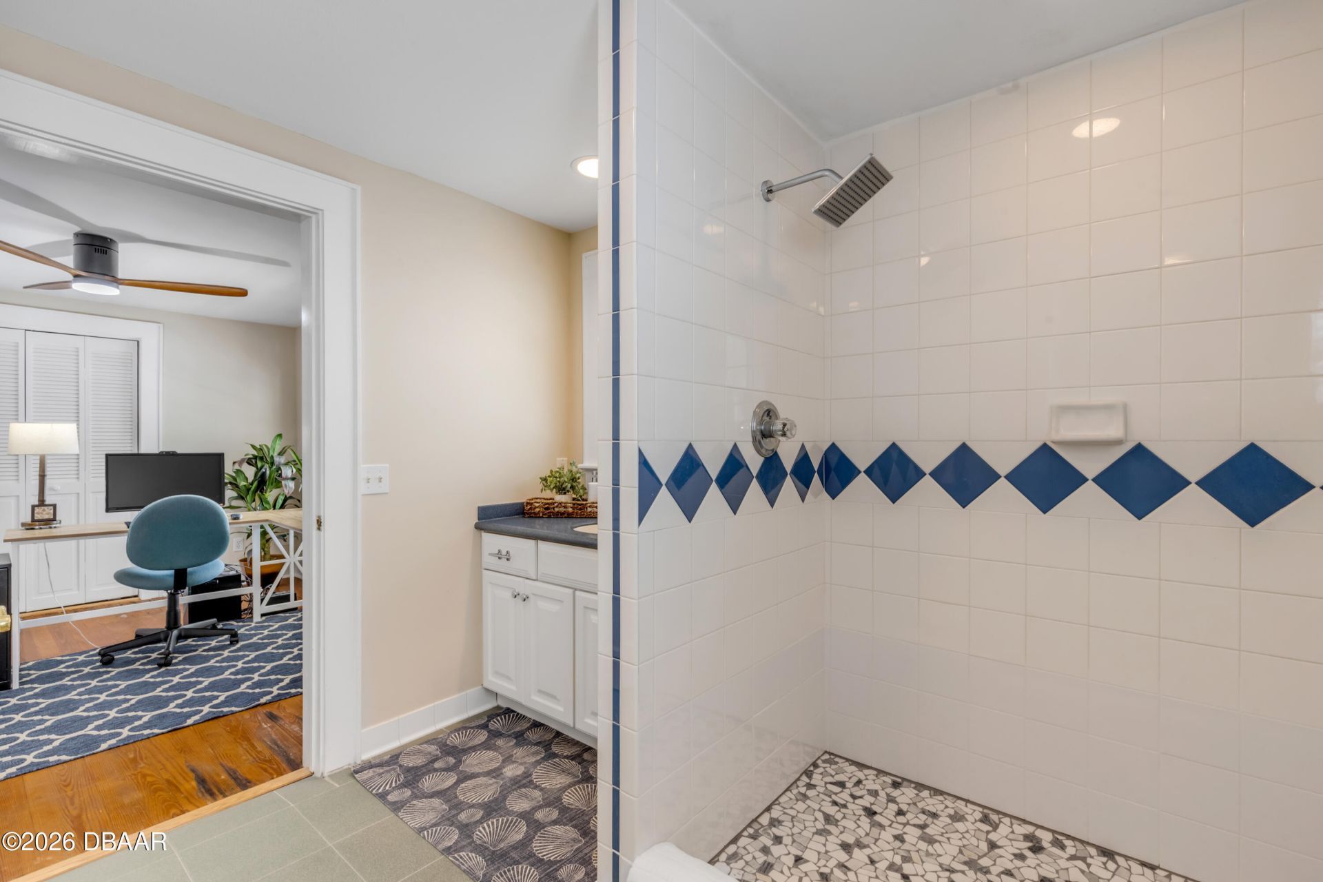 315 Due East Street, New Smyrna Beach, FL 32169 Photo
