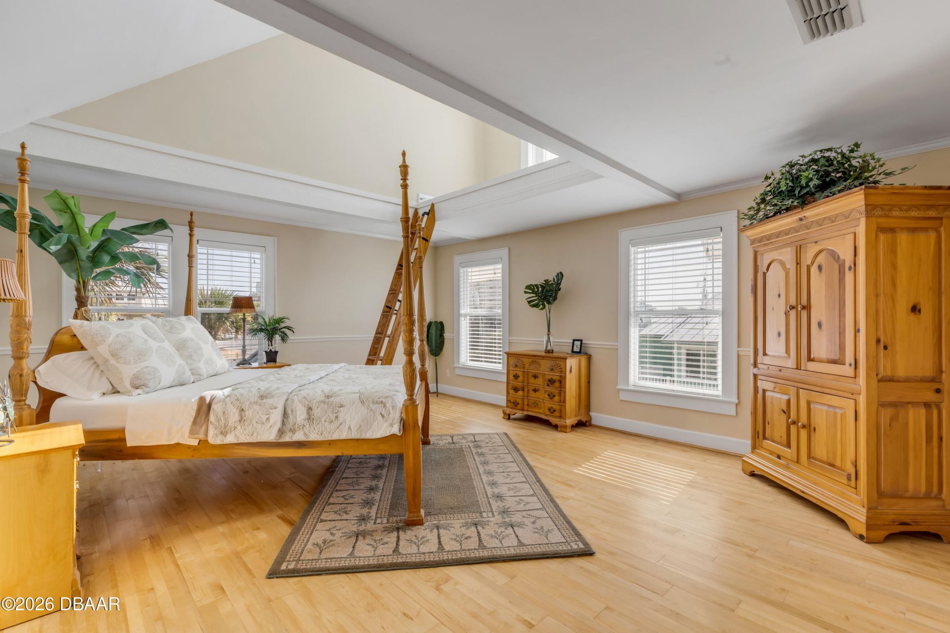 315 Due East Street, New Smyrna Beach, FL 32169 Photo