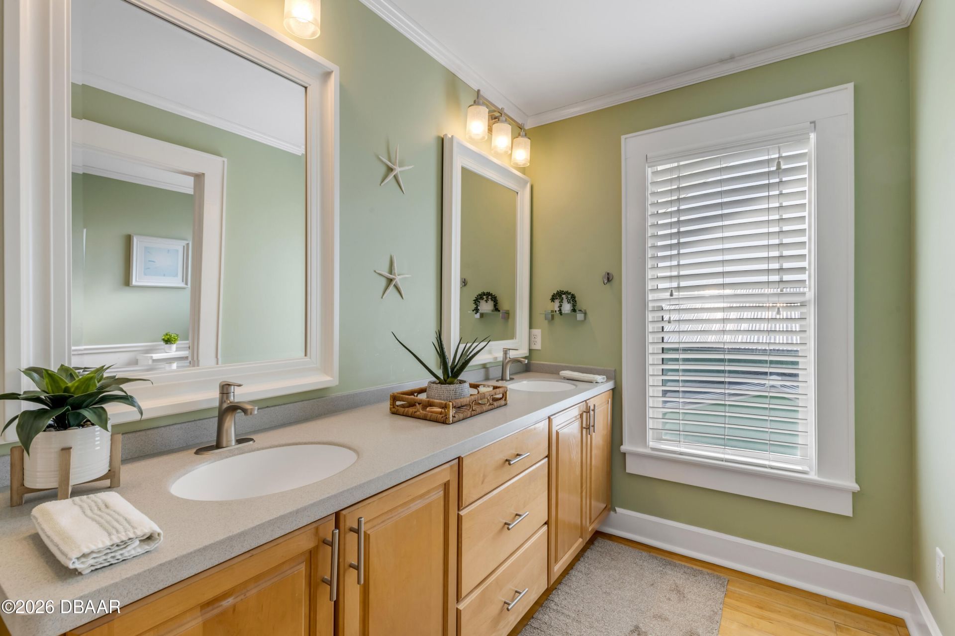 315 Due East Street, New Smyrna Beach, FL 32169 Photo