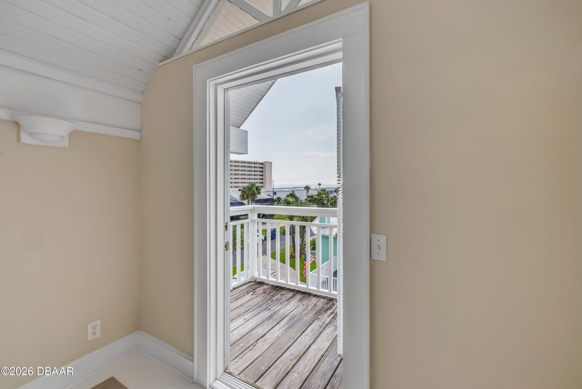 315 Due East Street, New Smyrna Beach, FL 32169 Photo