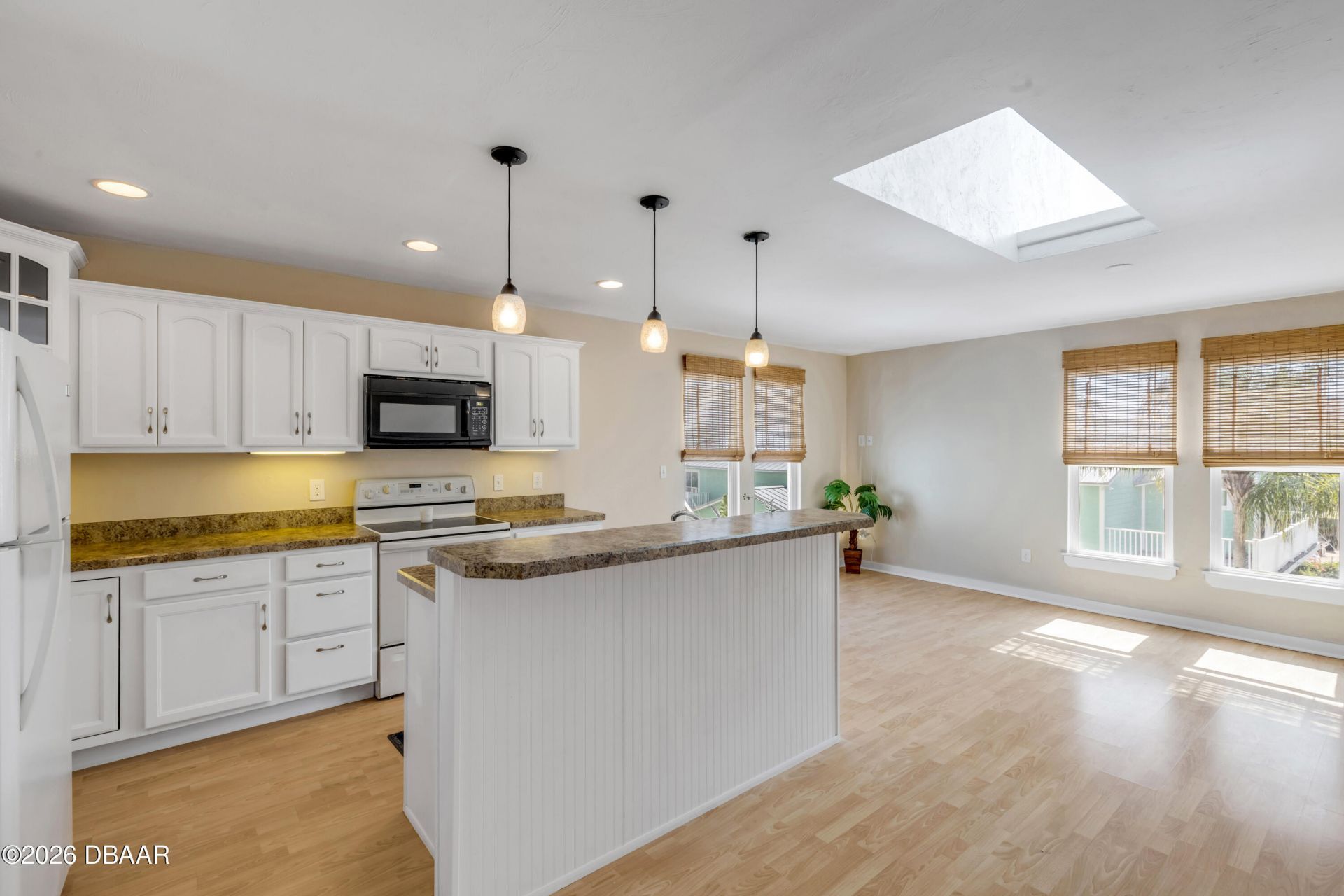 315 Due East Street, New Smyrna Beach, FL 32169 Photo