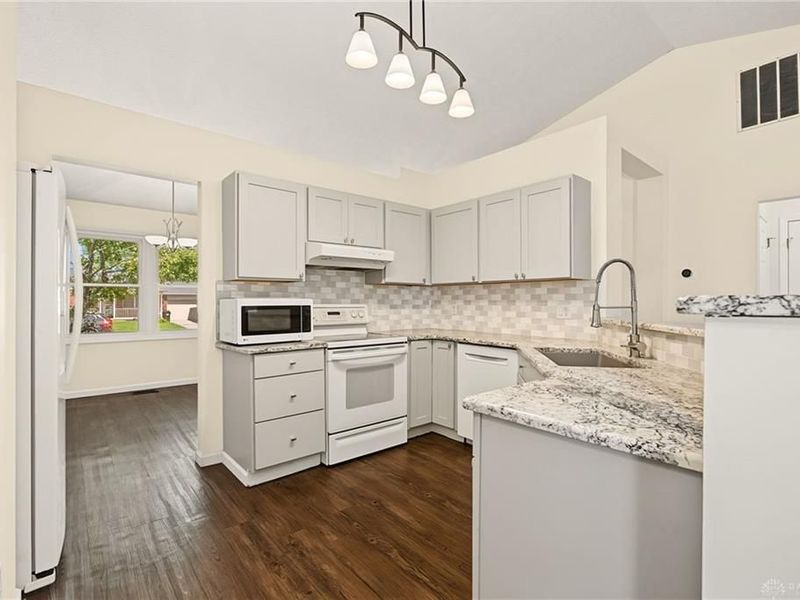 10029 Village Tree Court, Miamisburg, OH 45342 Photo 21