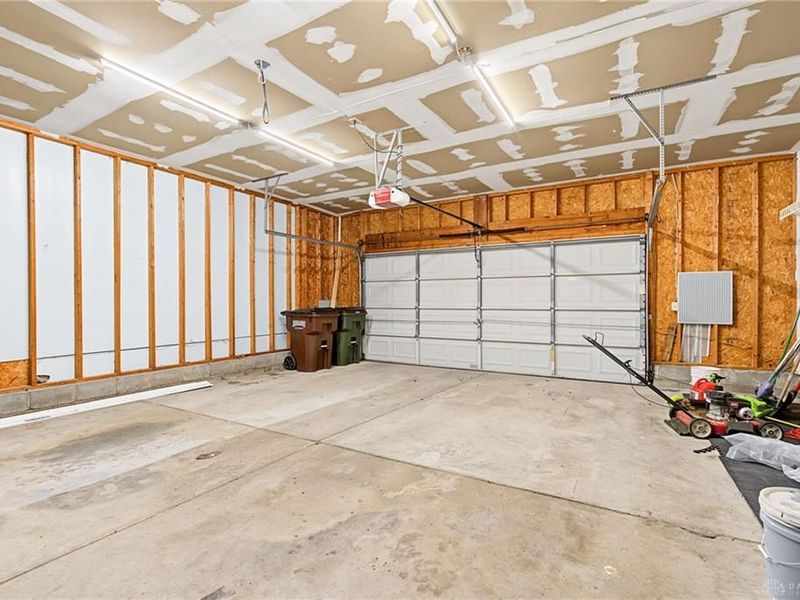 10029 Village Tree Court, Miamisburg, OH 45342 Photo 34