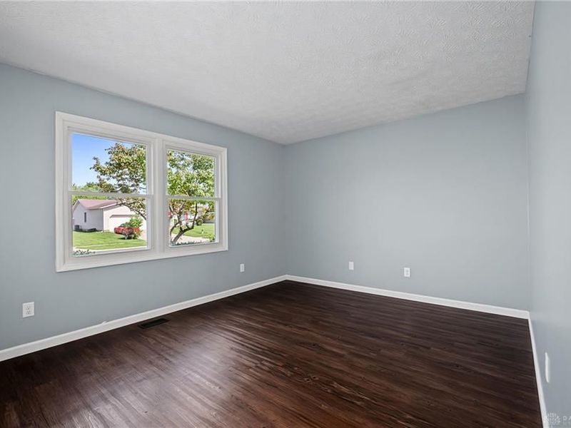 10029 Village Tree Court, Miamisburg, OH 45342 Photo 8