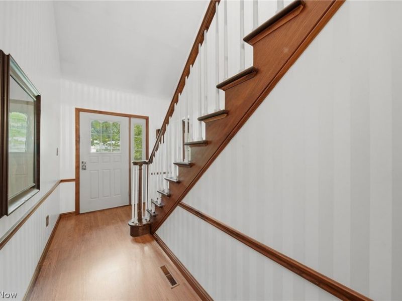776 Perry Avenue, Ravenna, OH 44266 Photo 3