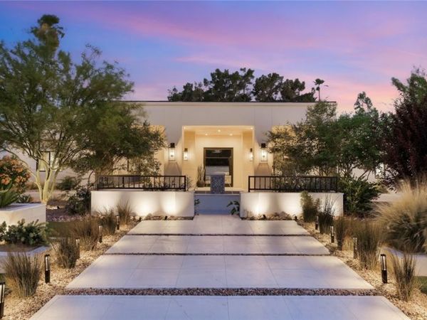 2401 Driftwood Drive, Las Vegas, NV 89107