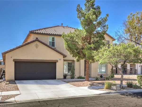 4925 Goldfield Street, North Las Vegas, NV 89031