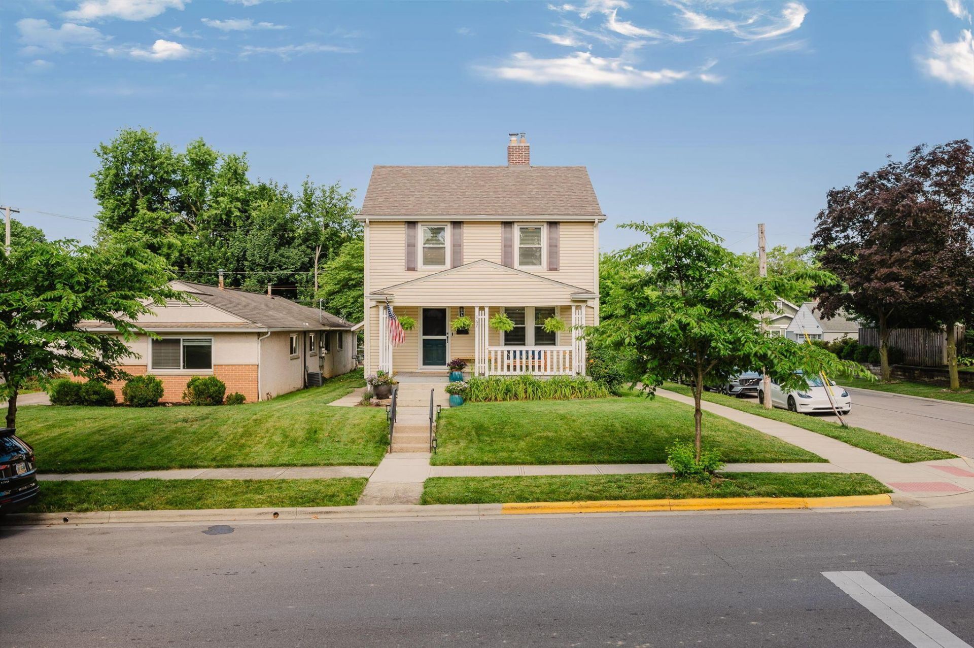 867 Oxley Road, Columbus, OH 43212 Main Photo