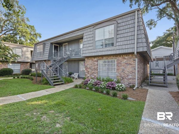 207 S Mobile Street, Unit 204, Fairhope, AL 36532