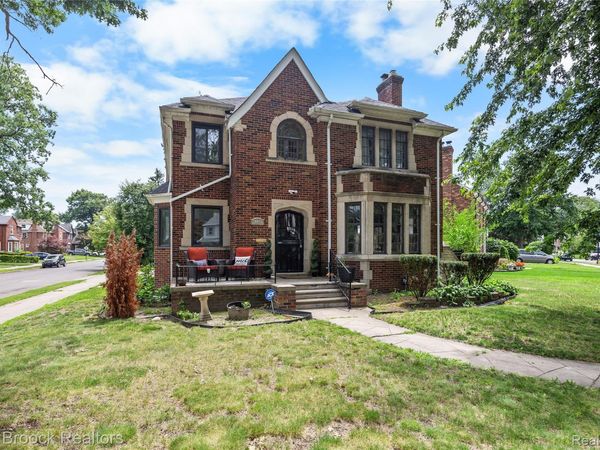 20096 Shrewsbury Road, Detroit, Mi 48221