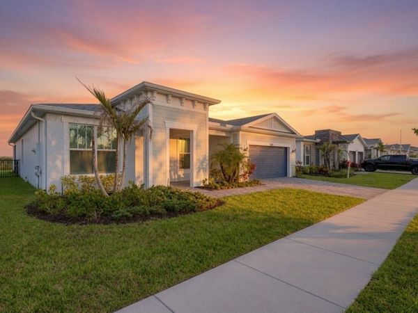 13621 SW Bally Drive, Port St. Lucie, FL 34987