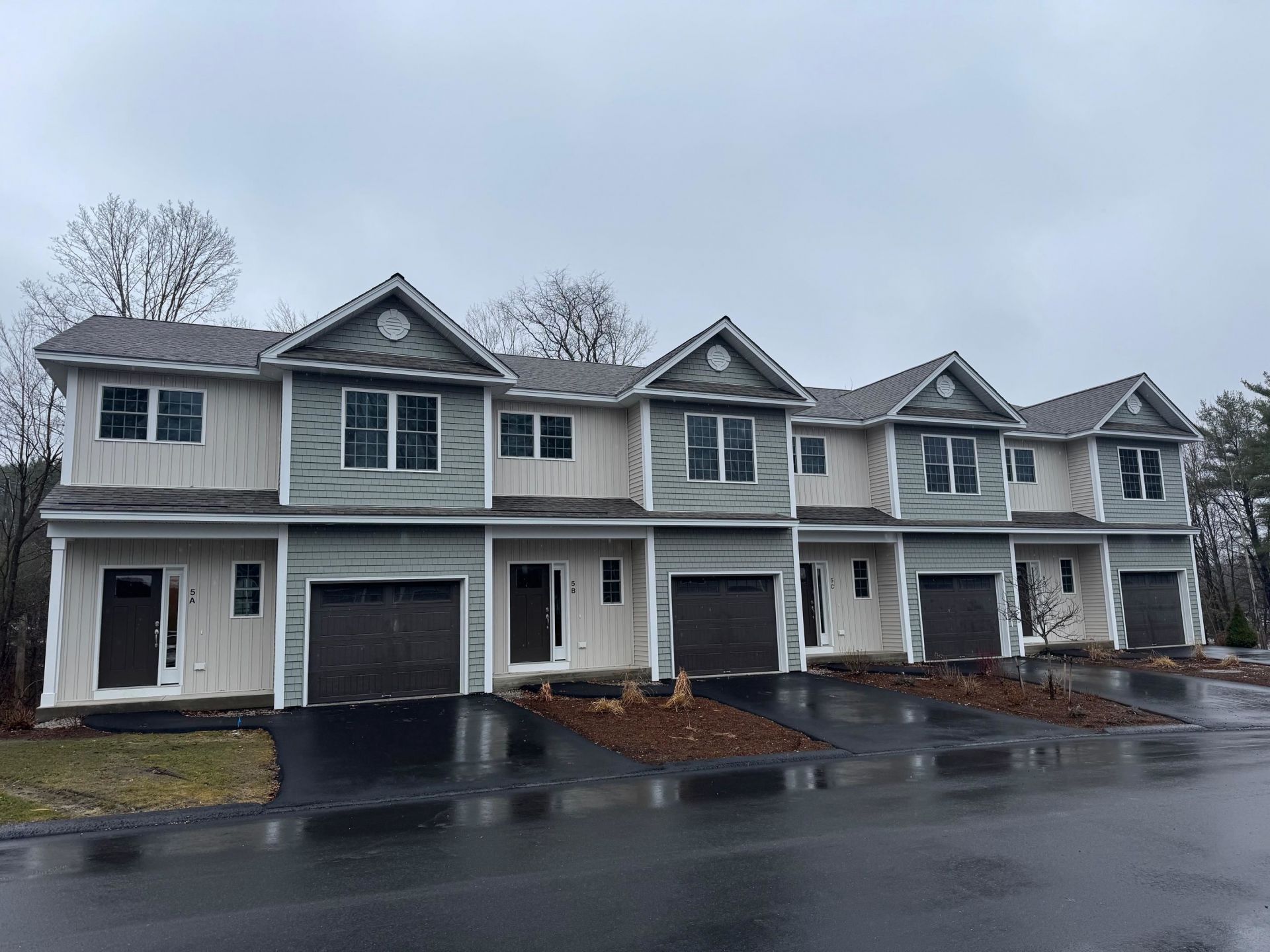 5a Dearborn Circle, Goffstown, NH 03045 Main Photo