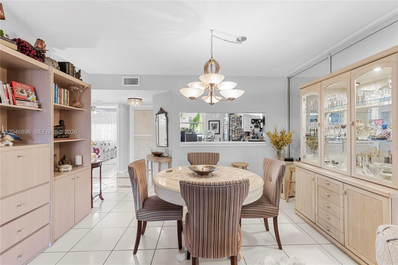 10160 NW 24th Pl, Unit 210, Sunrise, FL 33322 Photo