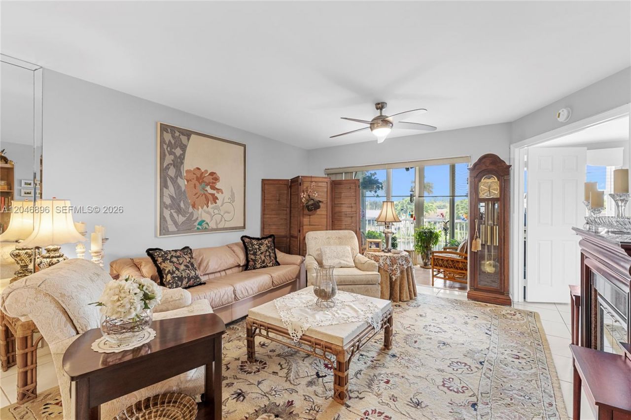 10160 NW 24th Pl, Unit 210, Sunrise, FL 33322 Photo