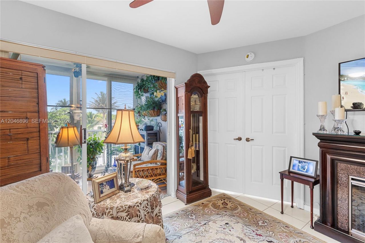 10160 NW 24th Pl, Unit 210, Sunrise, FL 33322 Photo